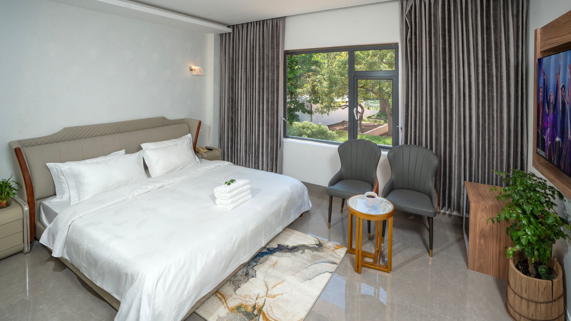 Hotel Sri Ashvik Rameswaram Superior King Room